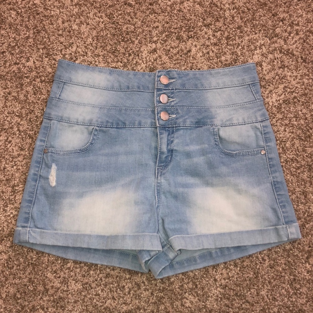 denim shorts!